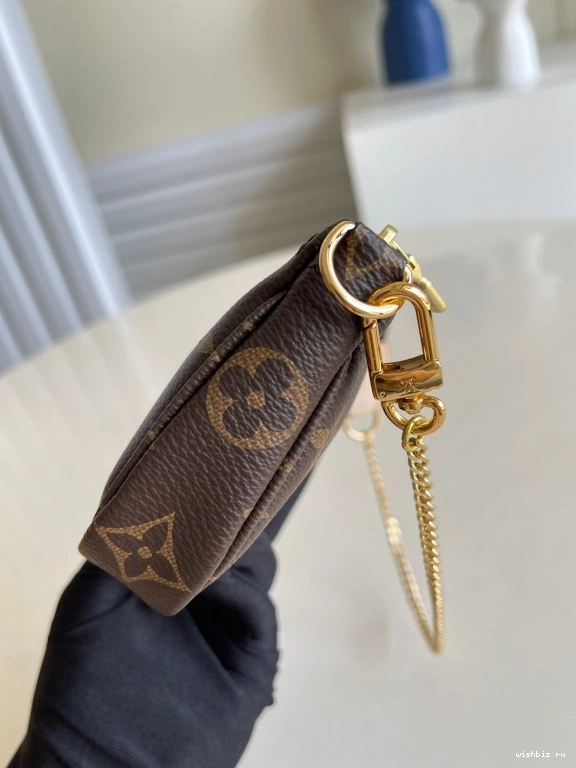 WIS LOUIS VUITTON POCHETTE MINI ACCESSOIRES 0718